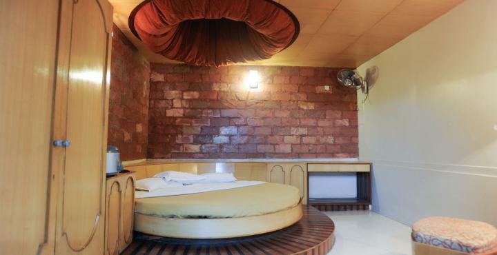Hotel Siddhartha Palace Ahmedabad Exterior foto