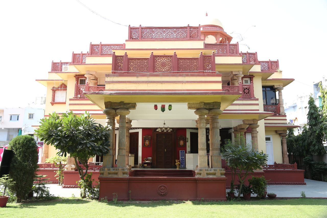 Hotel Siddhartha Palace Ahmedabad Exterior foto
