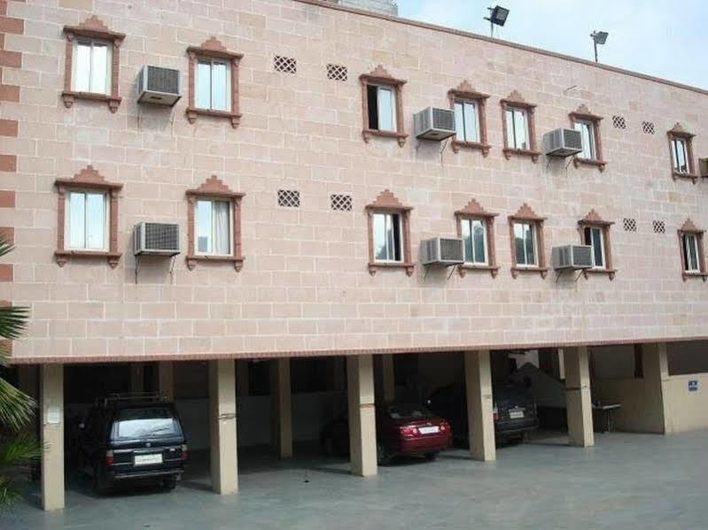 Hotel Siddhartha Palace Ahmedabad Exterior foto